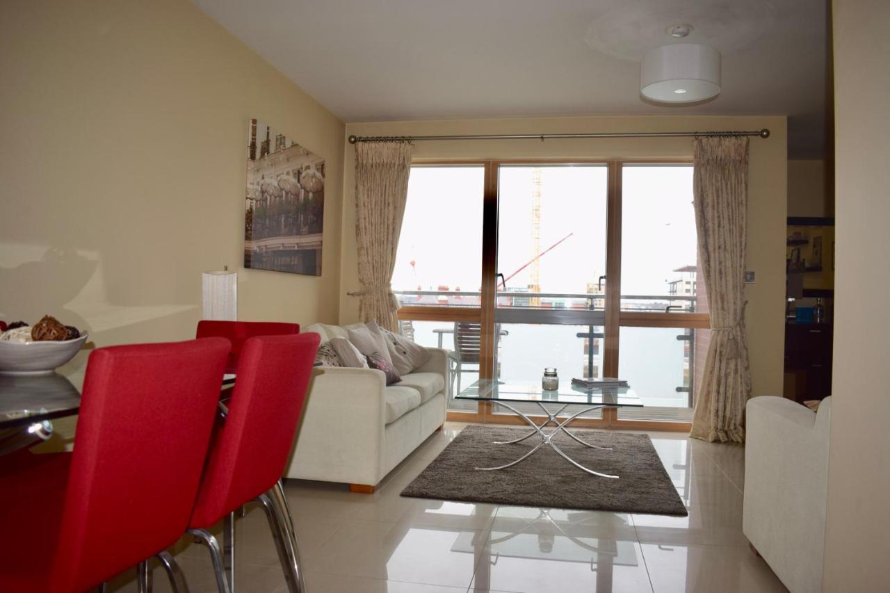 2 Bedroom Grand Canal Dock- Breathtaking Liffey Views Dublin Exterior foto